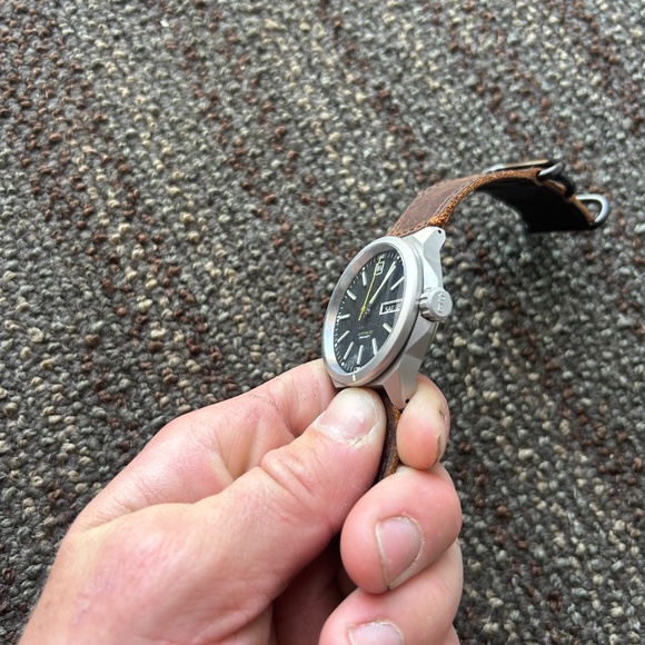 Big idea Design Titanium Field Watch Automatic - Picture 7 of 12